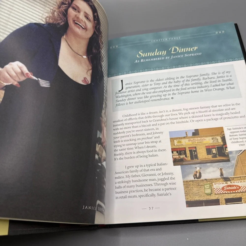 Sopranos Family Cookbook : As Compiled by Artie Bucco by Michele Scicolone,...